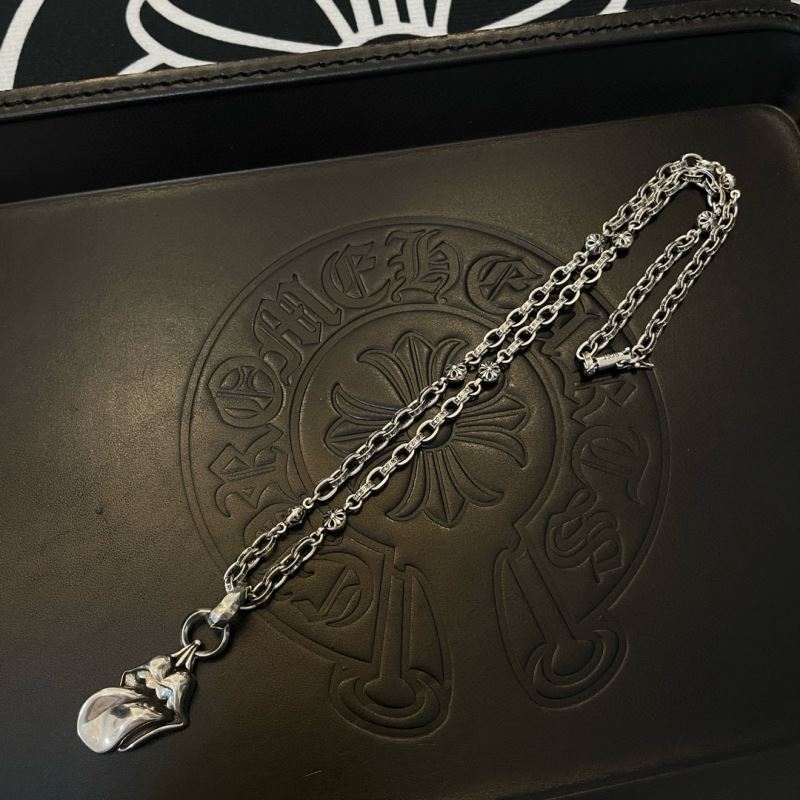 Ch*0me He**ts necklaces